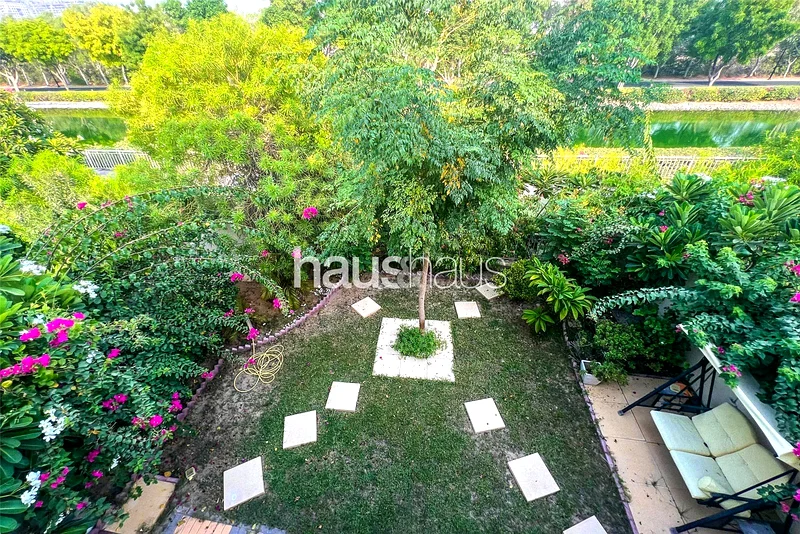 Lake backing 4E | View Saturday 30th Aug!63922744337794114