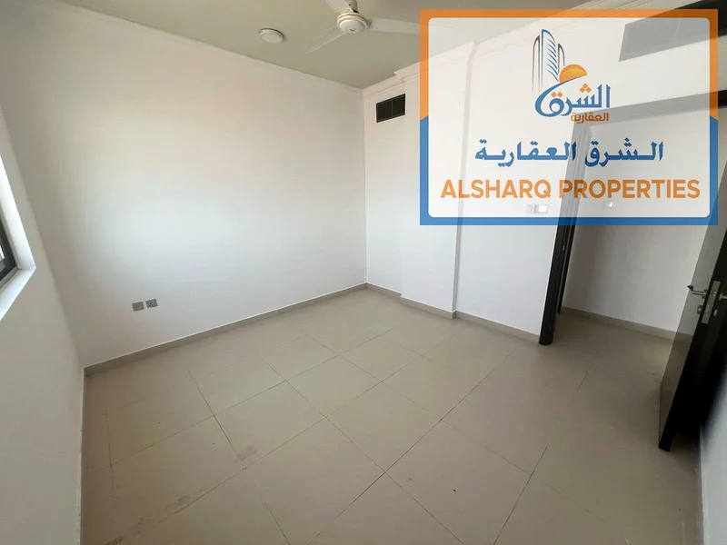 شقة جديدة، غرفتين، صالة، حمامين، بالطابق الثاني، في الجرف 3، قريبة من السوق الصيني، مبنى جديد، تشطيبات فاخرة، 31000 درهم على 6 أقساط63713884984066112