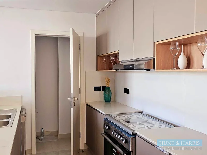Canal Home - 2 Bedroom for Sale in Falcon Island Al Hamra Village63860240974850113