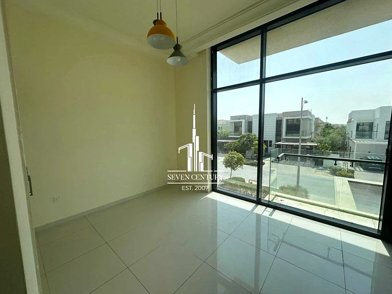 3 غرف نوم | موقع مذهل | غير مفروش63738983831939110