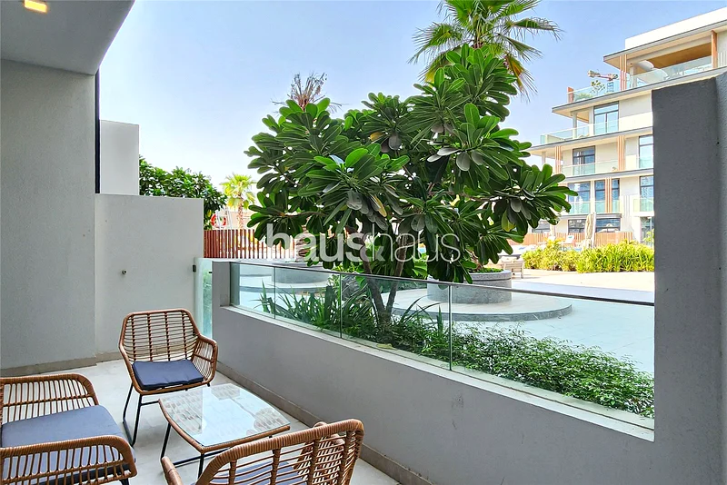 Fully Furnished | Upgraded | Vacant | Pool View63778456117763113