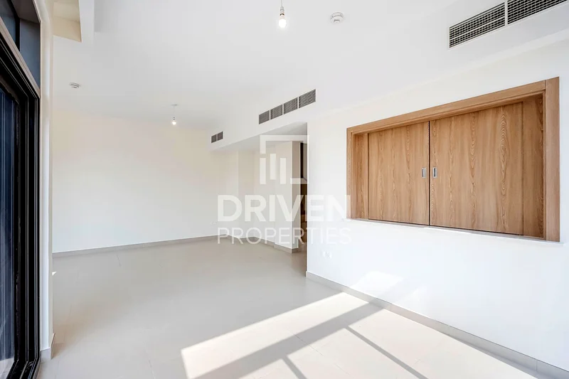 جديد بالكامل مع غرفة دراسة وغرفة خادمة | وحدة ركنية63751983074306112