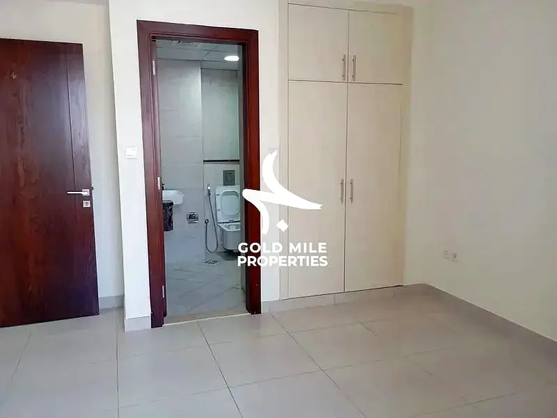 Spacious 1 BHK ||| FOR FAMILY ||| PRIME LOCATION ||| Close To MOE63743888561282112