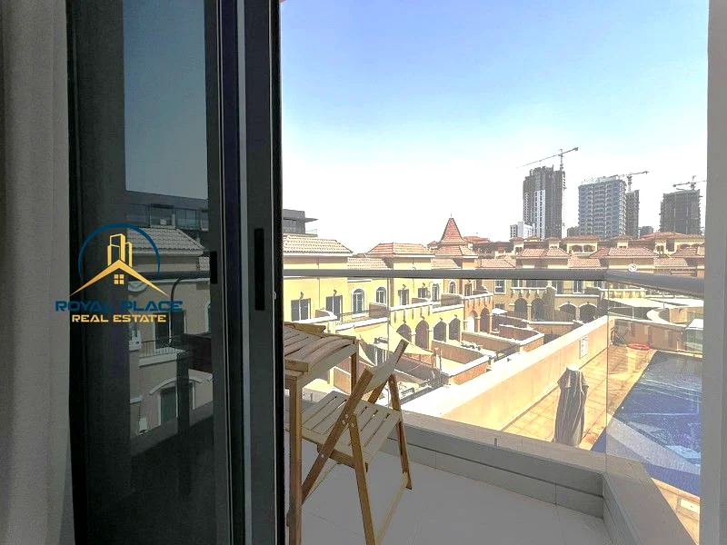 Contemporary Studio | Central Location | Ready63786225891713111