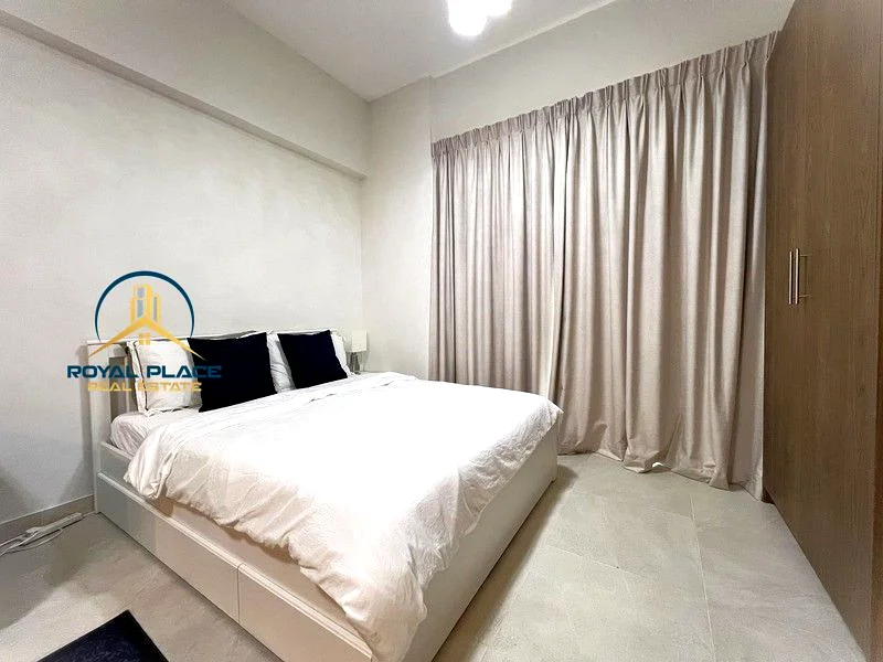Contemporary Studio | Central Location | Ready63786225891713114