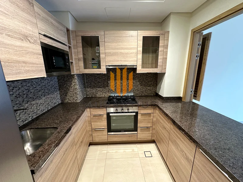 Move-in Ready | Spacious Layout | Prime Location63915361761794112