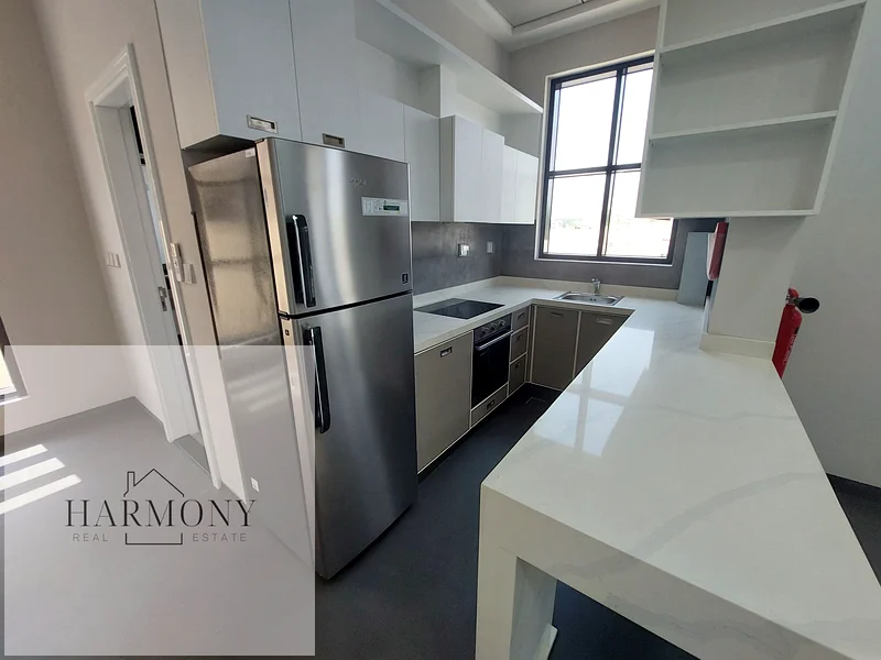 Modern l Near the GROVE l Walk to Corniche Promenade l High Quality l Quiet l Balcony l63813641993857111
