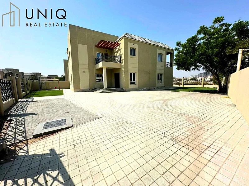 Type B | Spacious Garden and Parking | Standalone63918664401154111
