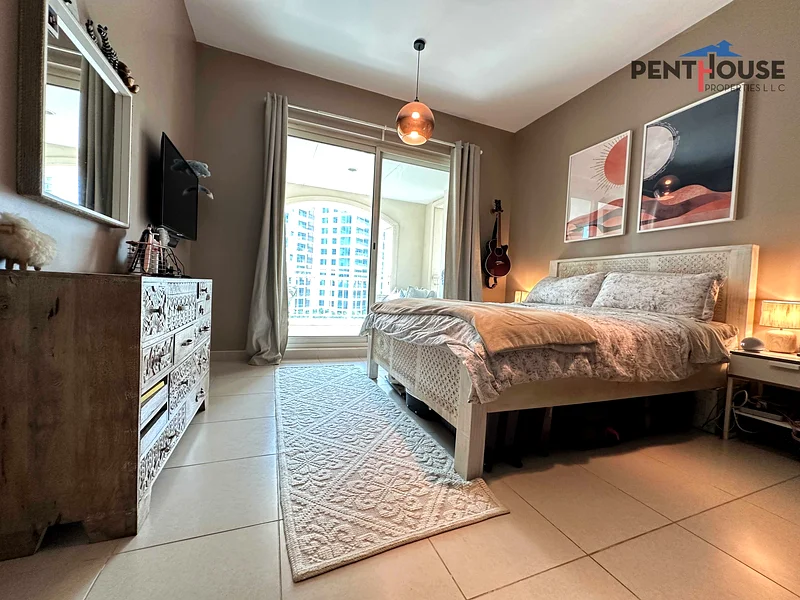 Large Size | Prime Location | Rented63921492745217114