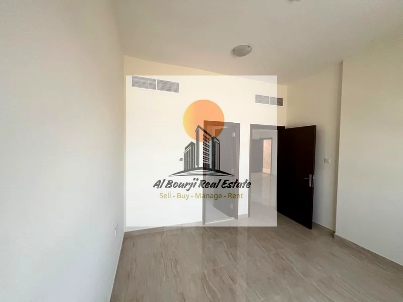 Two-bedroom apartment with balcony, new building, first occupant63809770970498113