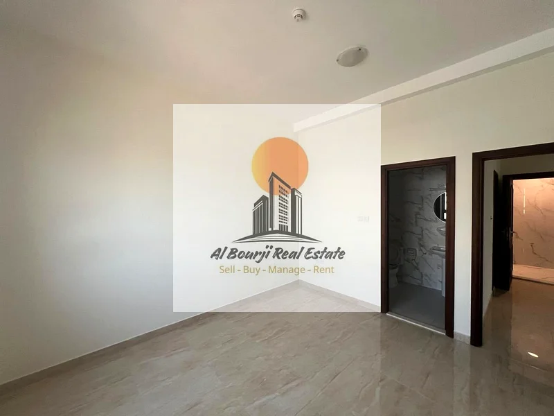 Two-bedroom apartment with balcony, new building, first occupant63809770970498114
