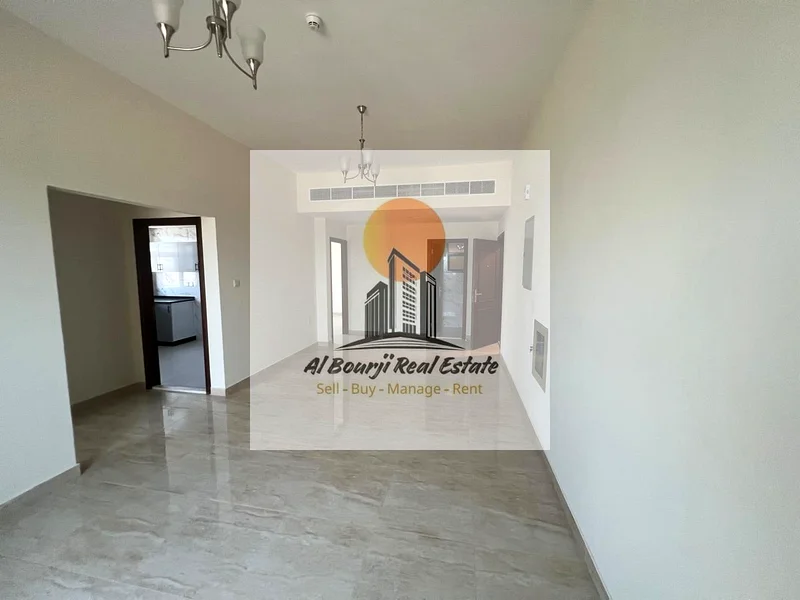 Two-bedroom apartment with balcony, new building, first occupant63809770970498111