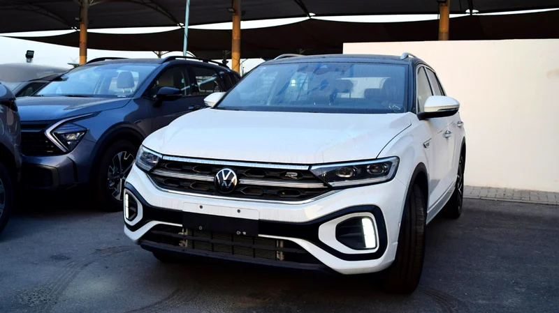 VOLKSWAGEN TROC 2025 FULL OPTIONS63699033864193113