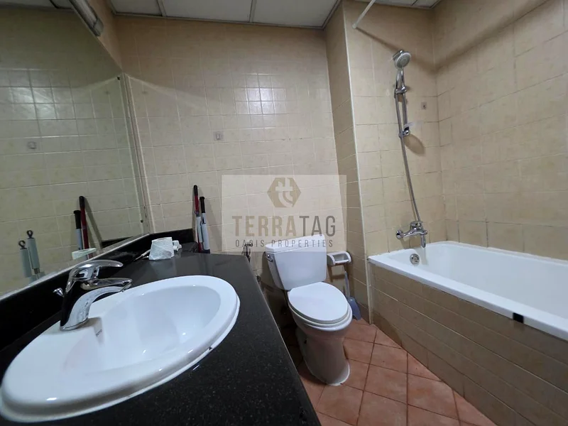 STUDIO APARTMENT63731179184001112