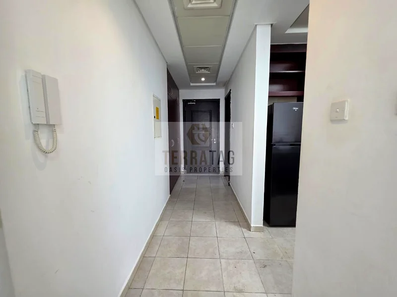 STUDIO APARTMENT63731179184001111