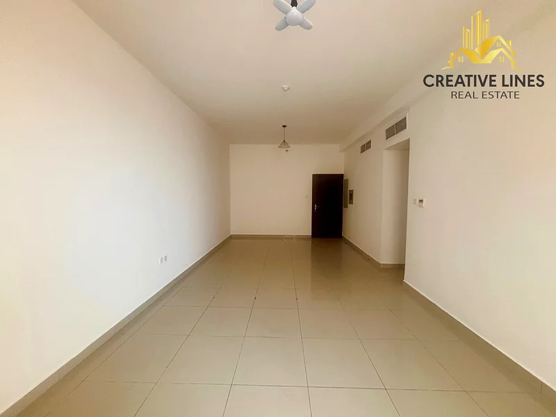 شقة جميلة مكونة من 3 غرف نوم مع وسائل رائعة63755611208833110