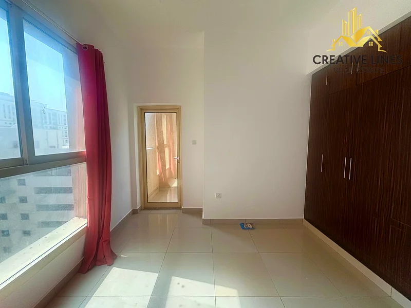 شقة جميلة مكونة من 3 غرف نوم مع وسائل رائعة63755611208833114