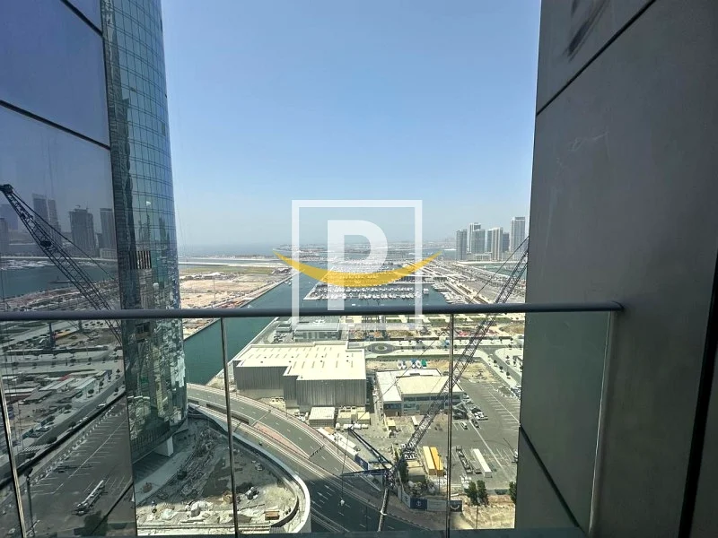 منظر خلاب على المارينا | طابق عالي | شاغر64040798401410110