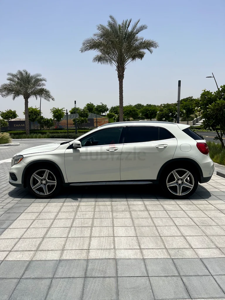مرسيدس بنز جي إل إيه 25063699042448129111