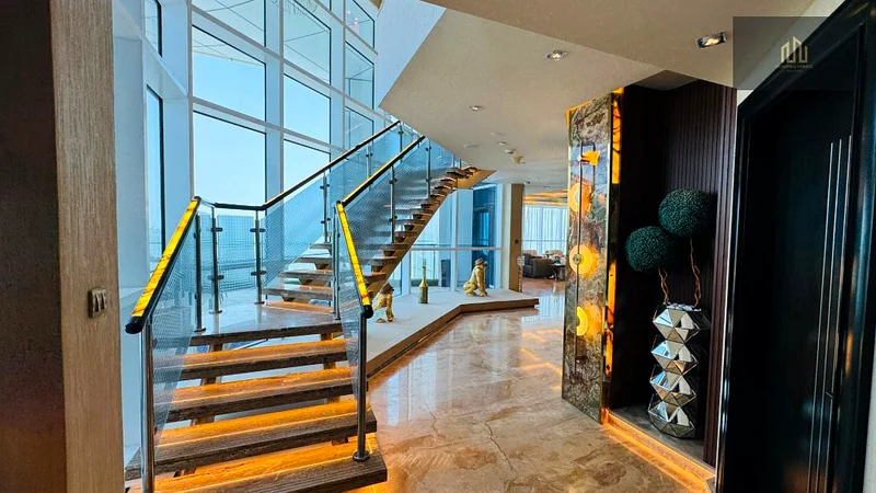 بنتهاوس | غرفة خادمة | مفروشة بالكامل | تصميم أنيق | إطلالة على البحر63775720399234112