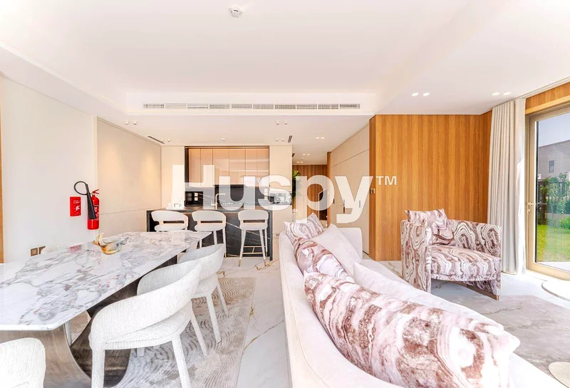 Fully Furnished | Vacant | Corner Plot63727973648513114