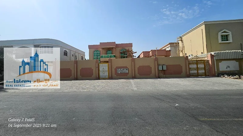 فرصة ذهبية وفيلا فاخرة على طريق م asphalt للبيع في عجمان الروضة 363878402983939110