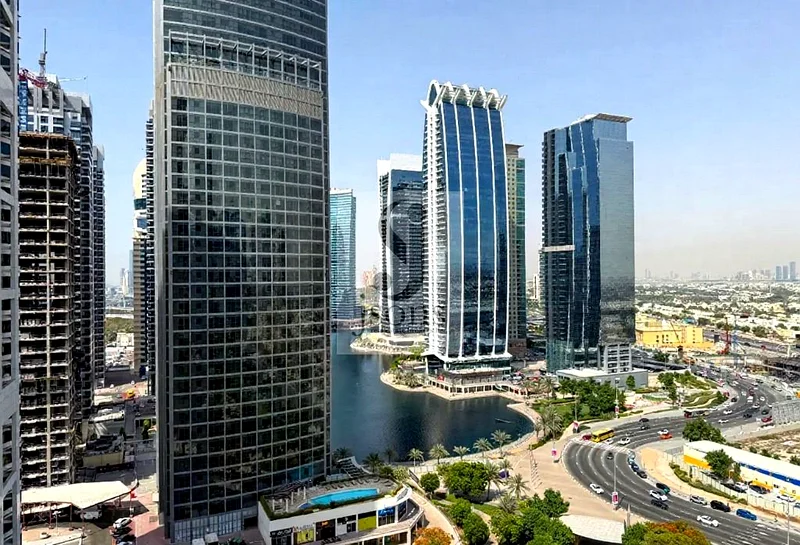 شقة واسعة بغرفة نوم واحدة شبه مفروشة |l دبـي غيت وان!!63750047671170112