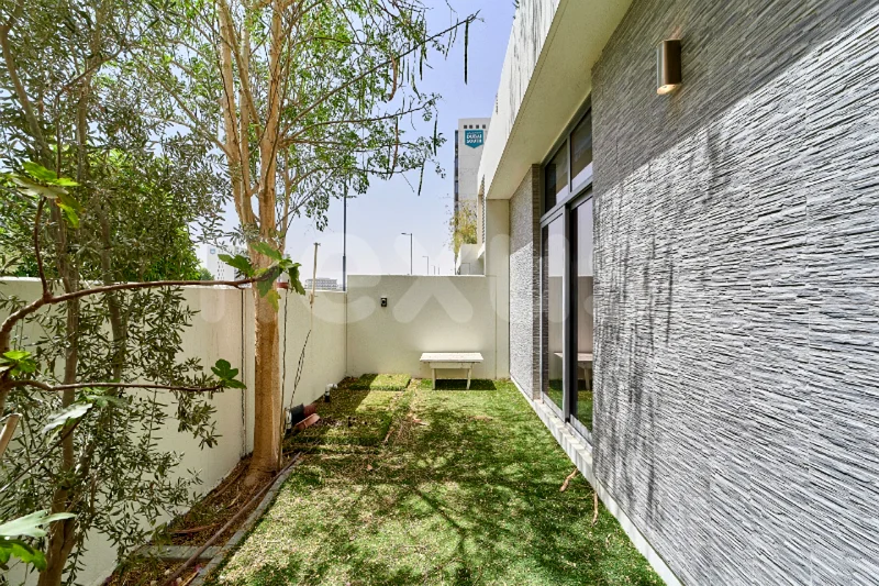 Spacious | Single Row | Study Room | Garden63750921047042111