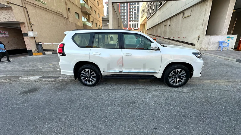 TOYOTA PRADO VXR V663700380939523113