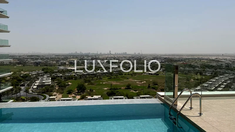 طابق عالي مع إطلالة كاملة على ملعب الغولف ووحدة حصرية64043782460161111