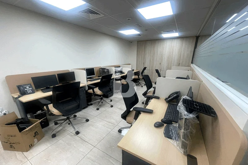 FULLY FURNISHED | PREMIUM FIXTURES | 10 PARKINGS63826084577154110