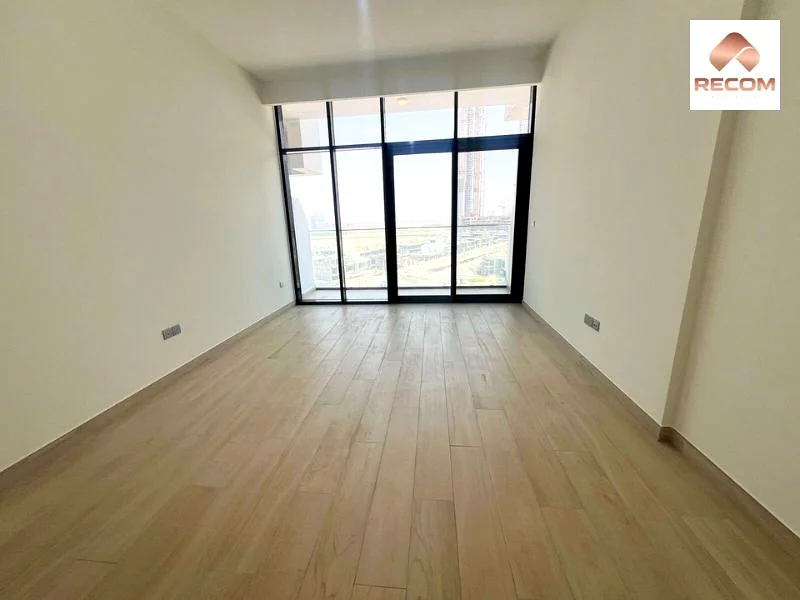 READY TO MOVE I MODERN STUDIO | LAGOON VIEW63801675493507110