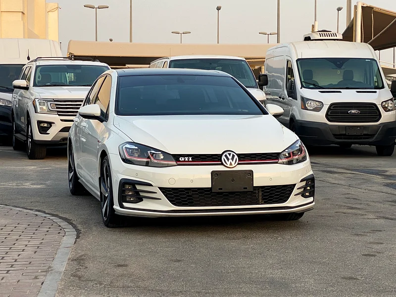 GOLF 2019 GT WHITE63699034983809112