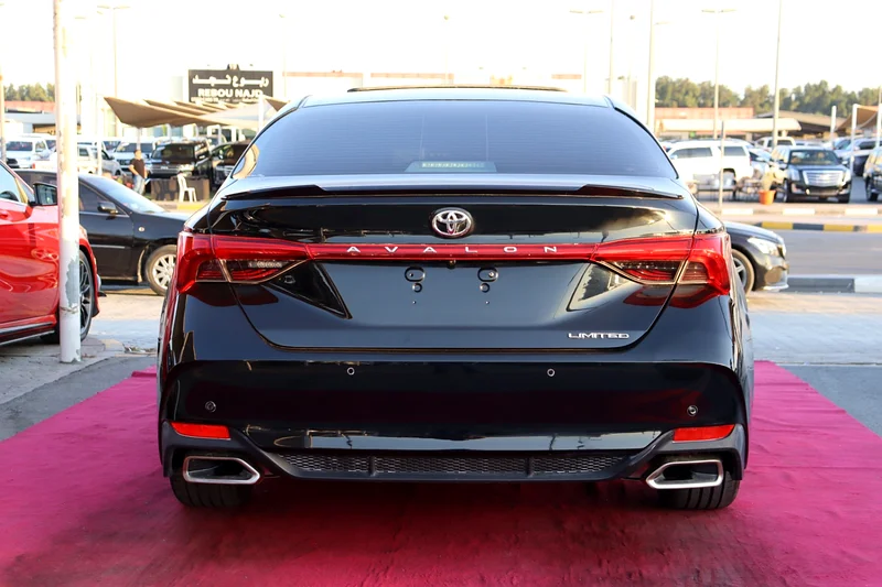 Toyota Avalon Limited / 2022 / GCC/ Low Mileage / Full option63699048924419113