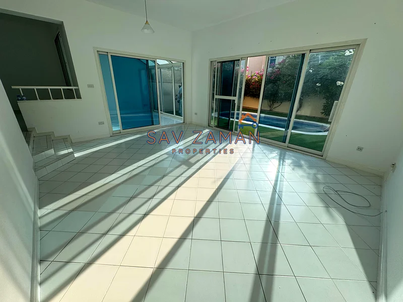 فيلا شبه مستقلة بحديقة وبركة سباحة خاصة ومجهزة للخدم، 4 غرف نوم في السفـا 263724888884739113