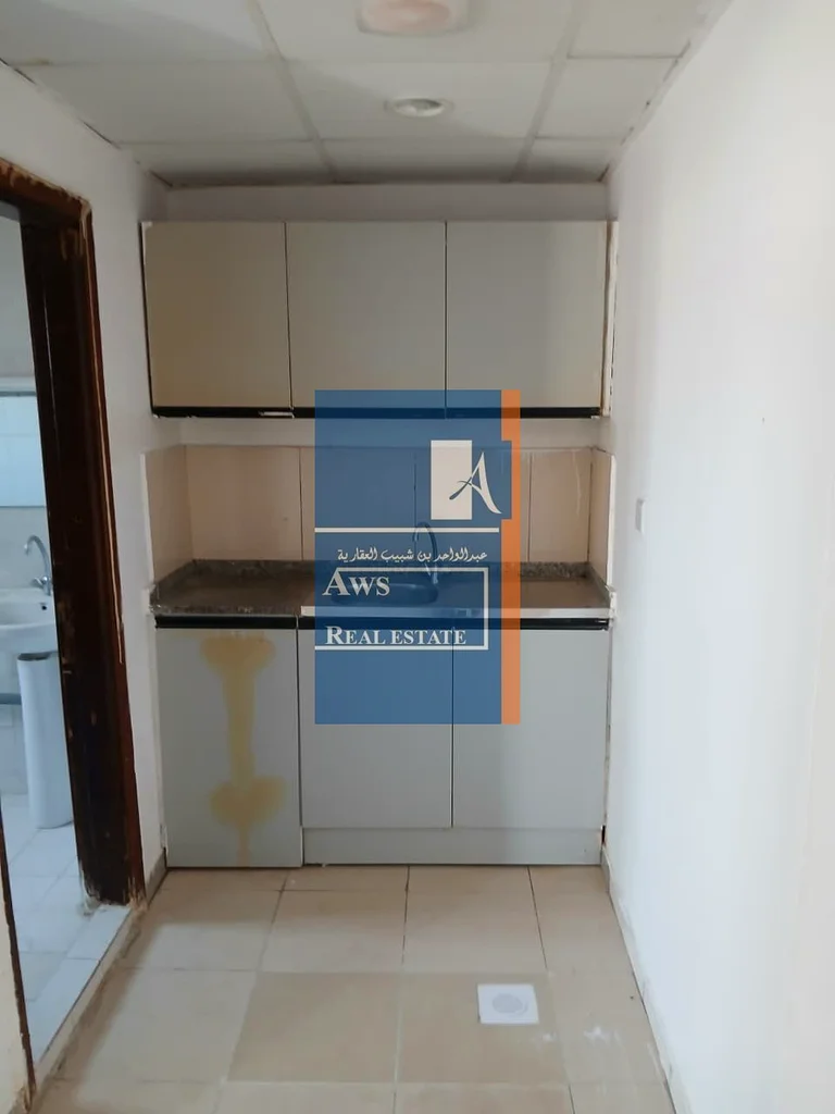 Spacious Studio for Bachelors - Quick Access to Daily Needs63737826868225113