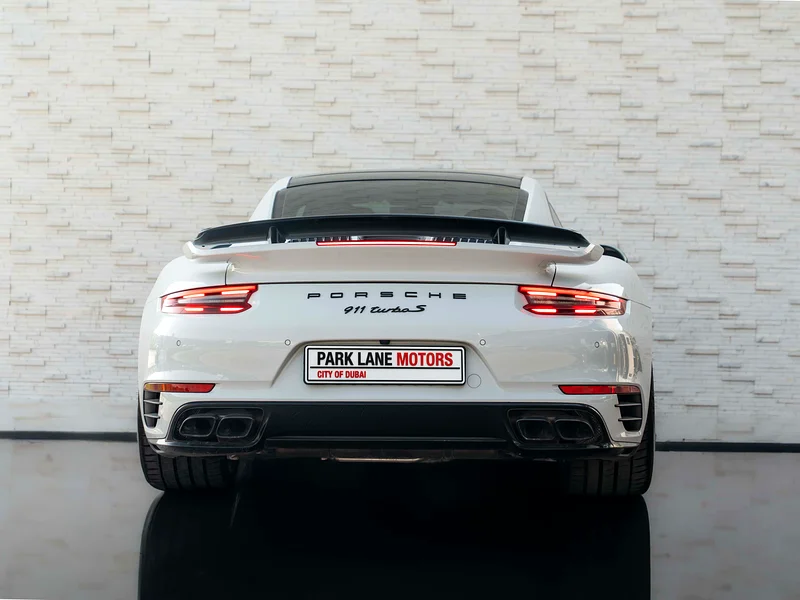 BACK-TO-SCHOOL DEALS • 911 TURBO S • CARBON PACK • UNDER WARRANTY • FULL-SERVICE HISTORY • GCC63699039151491114