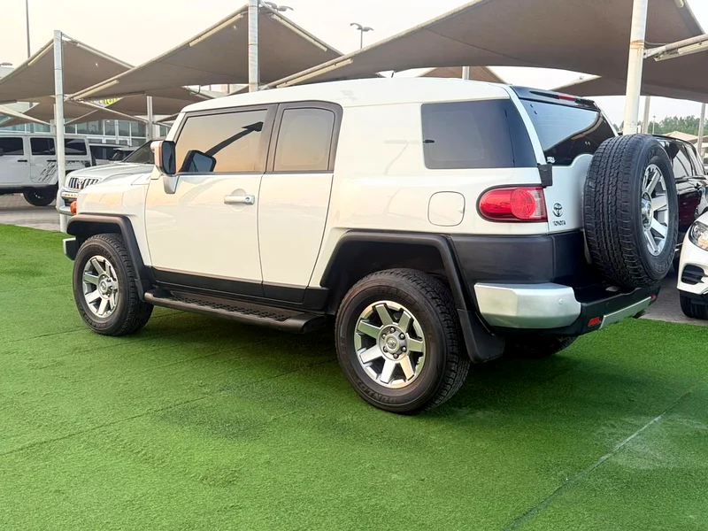 (2023) TOYOTA FJ //GCC//FULL OPTION//LOW MILLAGE//EXCELLENT CONDITION//63700380424835113