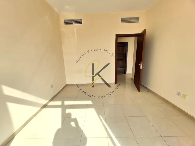 مطبخ نظيف ومرتب ومهيلة الشارقة للاستدعاء بابار63702717708801112