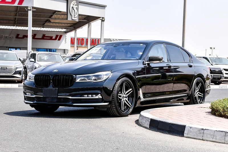 2017 - BMW 750I - IMMACULATE CONDITION - ONLY 66,000 KM DONE63699047649281112