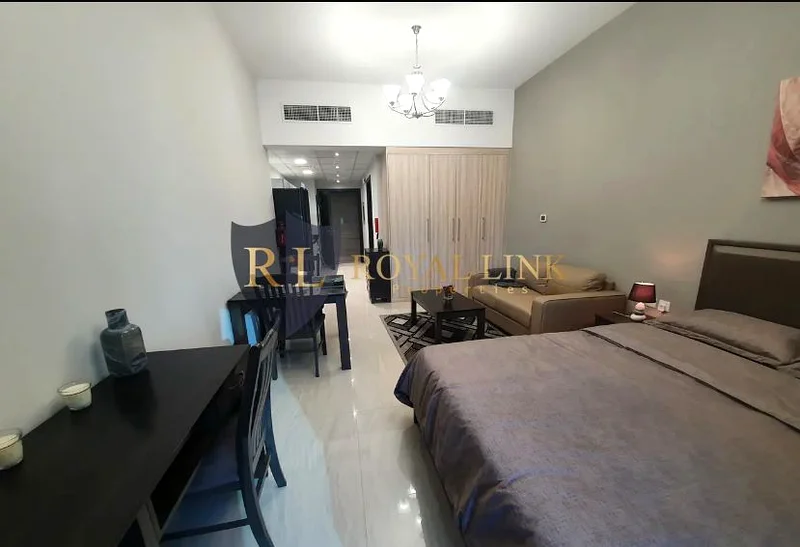 Furnished | Vacant | Canal View63798218791553111