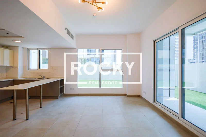 Spacious 1BR | Semi-Furnished | Upgraded Amenities | JVC63785900986627112