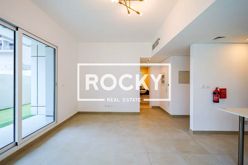Spacious 1BR | Semi-Furnished | Upgraded Amenities | JVC63785900986627113