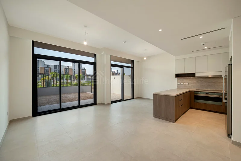 Ranim 1 | Pool and Park | Single Row | Brand New63732861074946111