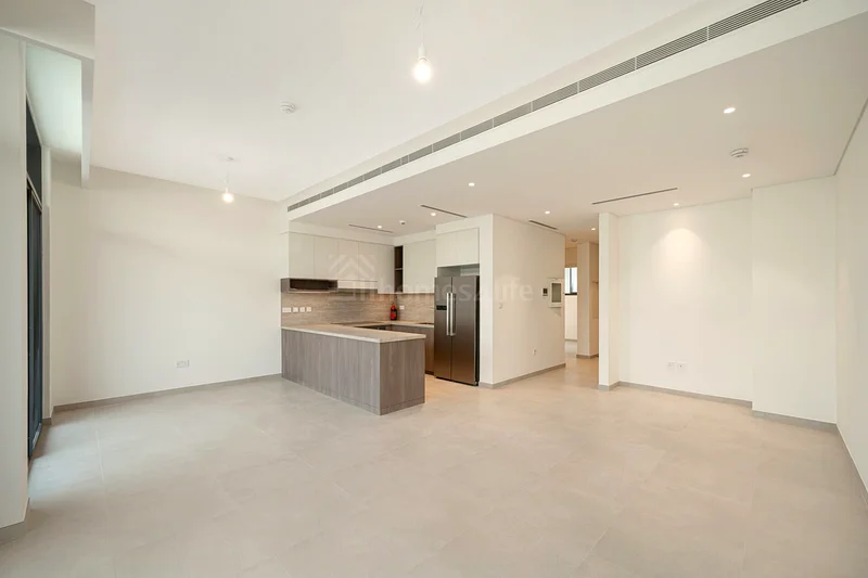 Ranim 1 | Pool and Park | Single Row | Brand New63732861074946112