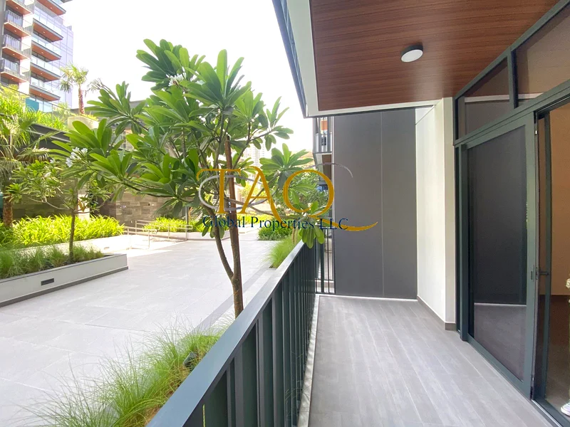 SPACIOUS || POOL VIEW || BIGGEST LAYOUT64015163821569114