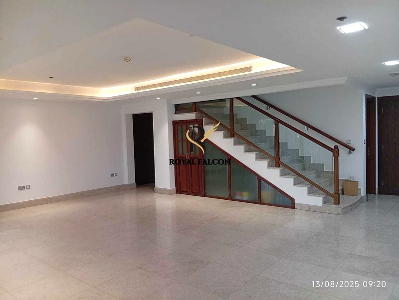 HUGE 4BHK| SZR VIEW| UNFURNSIHED| GOOD LOCATION63793084163202113