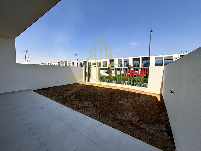 Premium Unit | Largest Layout | Single Row63732482308226113