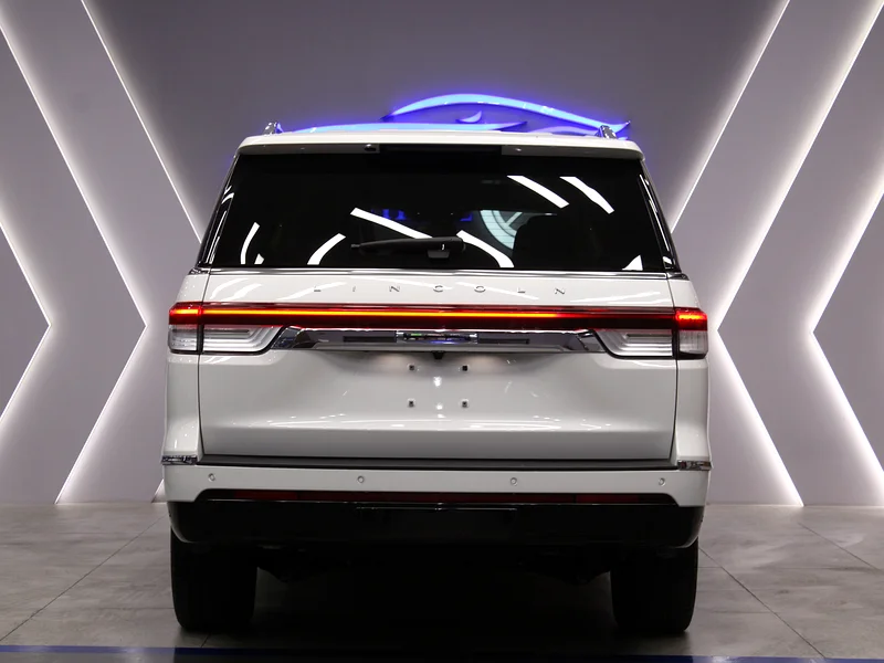 2022 - Lincoln Navigator Presidential Edition63699026442753113