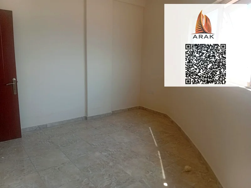لإيجار سنوي في الحميدية 1 شقة واسعة مكونة من غرفتي نوم مع صالة63708954581763113